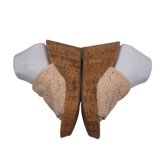 Montego Bay Club Cream Cork Wedge Heel Sandals Size 8 Women’s - Picture 8 of 9